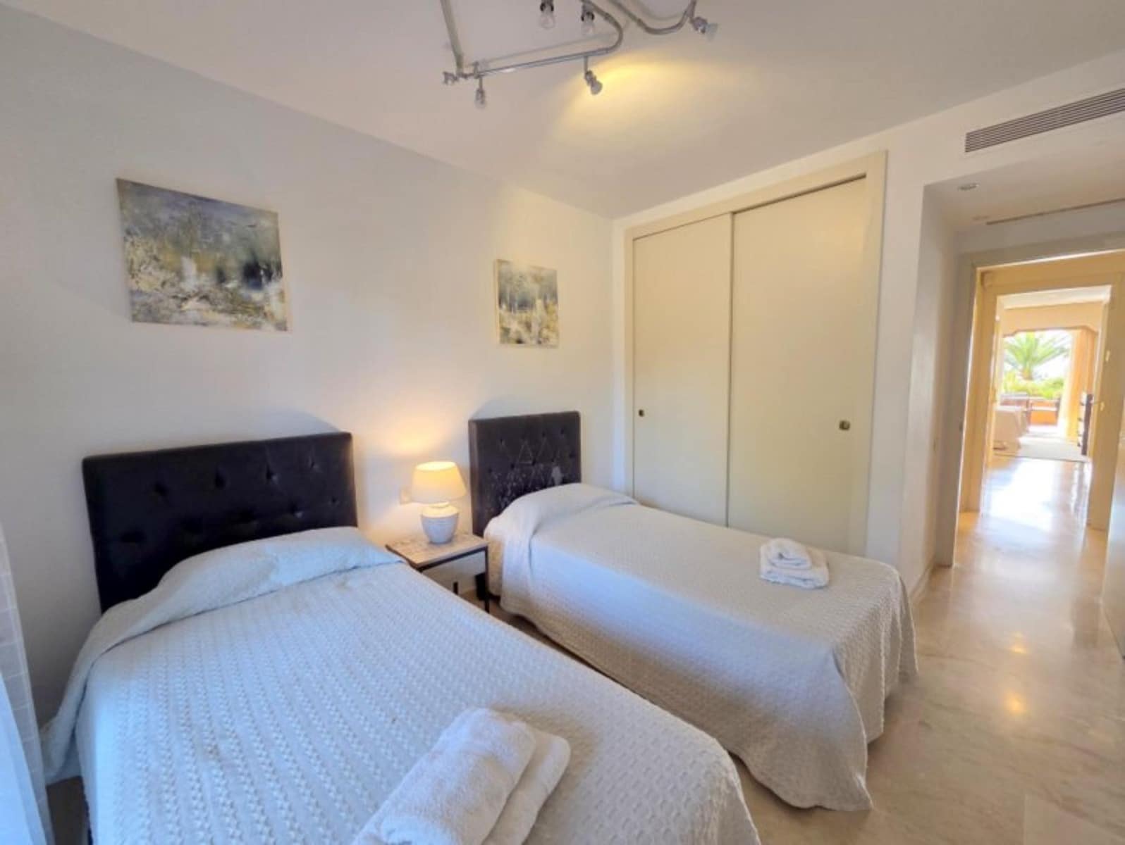 3 sovrum Lägenhet till salu i La Duquesa / Puerto de la Duquesa - 750 000 € (Ref: 10051472)