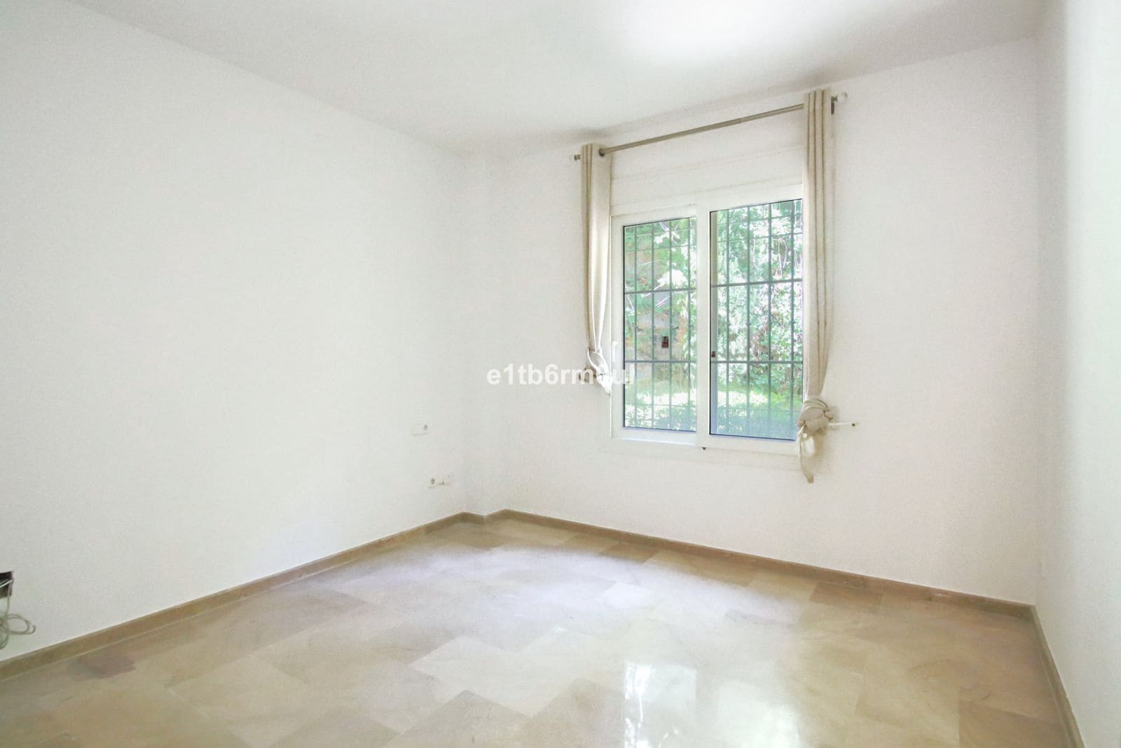 3 Zimmer Apartment zu verkaufen in Nueva Andalucia - 900.000 € (Ref: 10051474)