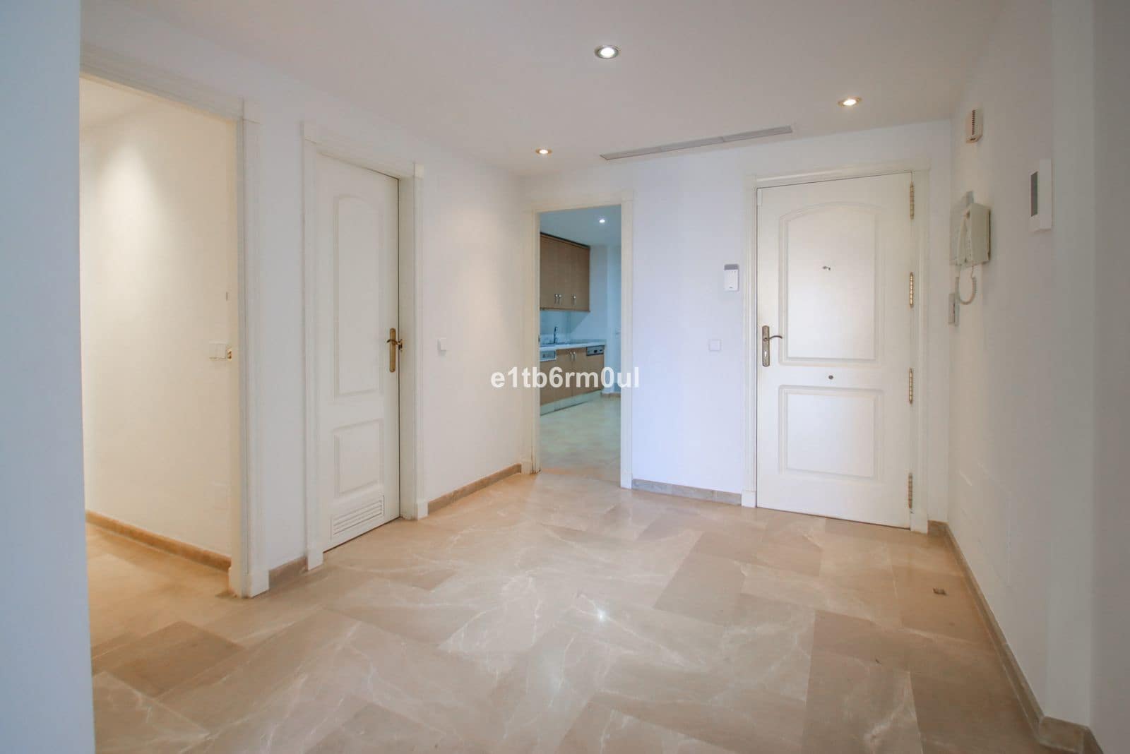 3 Zimmer Apartment zu verkaufen in Nueva Andalucia - 900.000 € (Ref: 10051474)