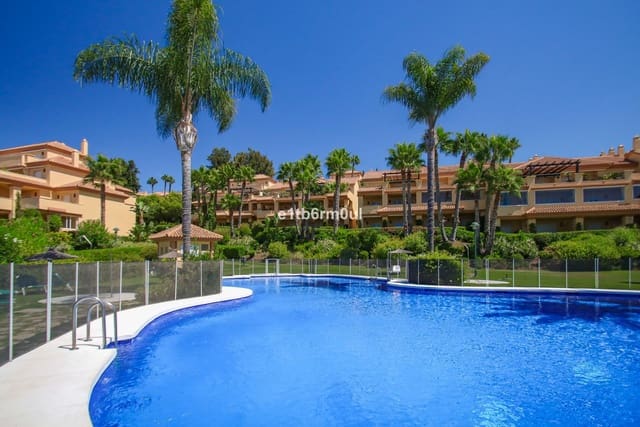 3 Zimmer Apartment zu verkaufen in Nueva Andalucia, Marbella - 900.000 € (Ref: 10051474)
