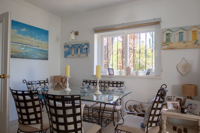 3 soverom Villa til salgs i Estepona - € 825 000 (Ref: 10051482)