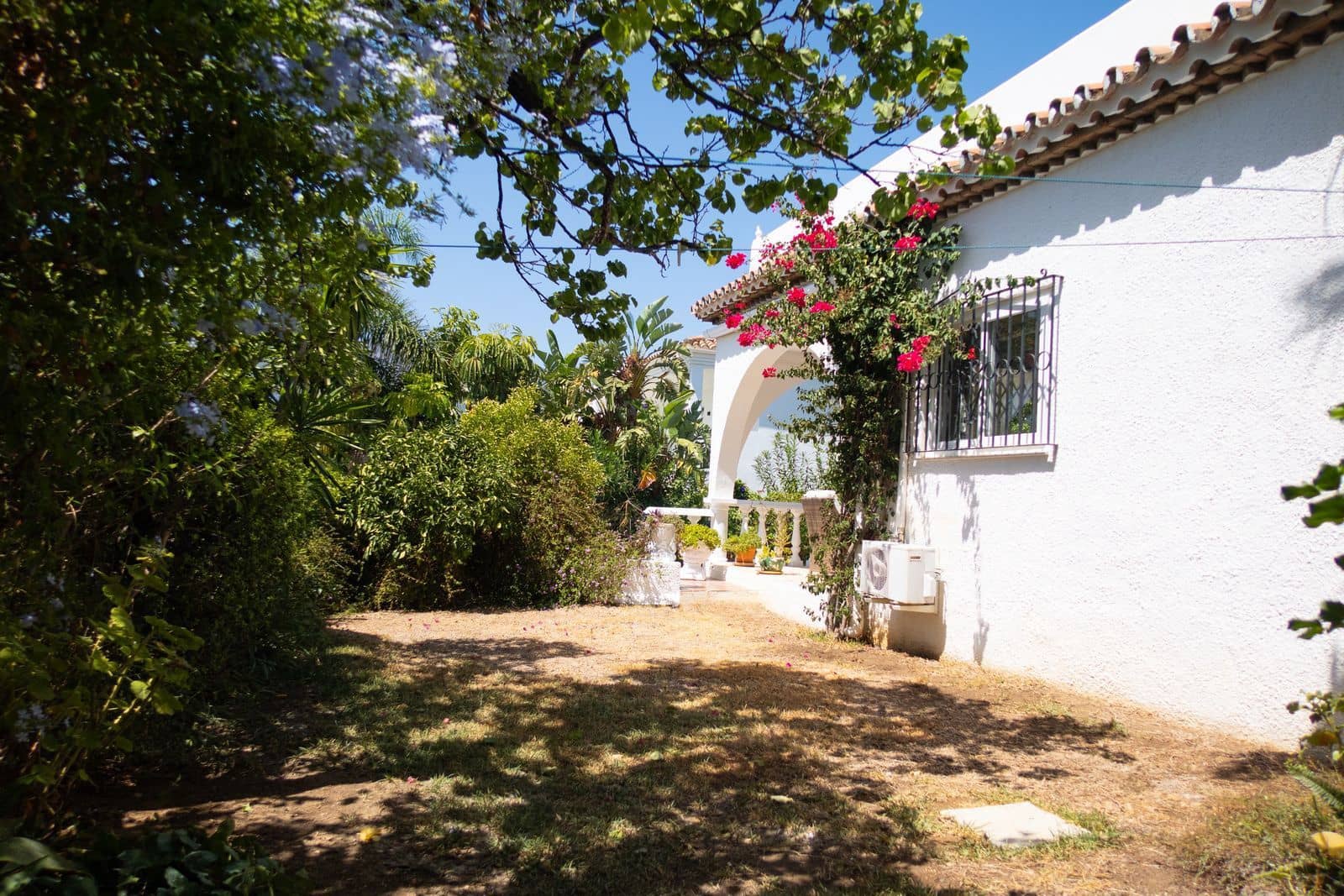 3 soverom Villa til salgs i Estepona - € 825 000 (Ref: 10051482)