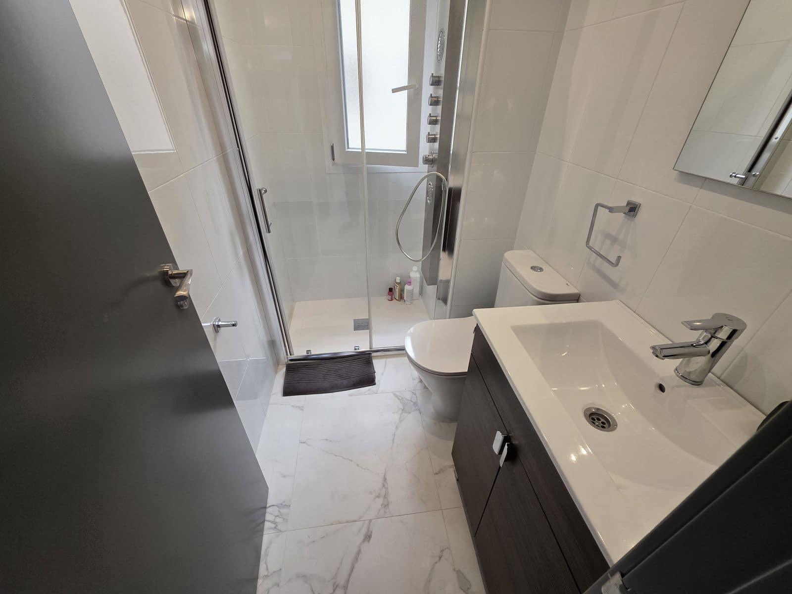 3 bedroom Apartment for sale in Nueva Andalucia - € 385,000 (Ref: 10051483)