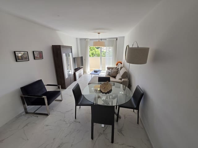 3 bedroom Apartment for sale in Nueva Andalucia, Marbella - € 385,000 (Ref: 10051483)