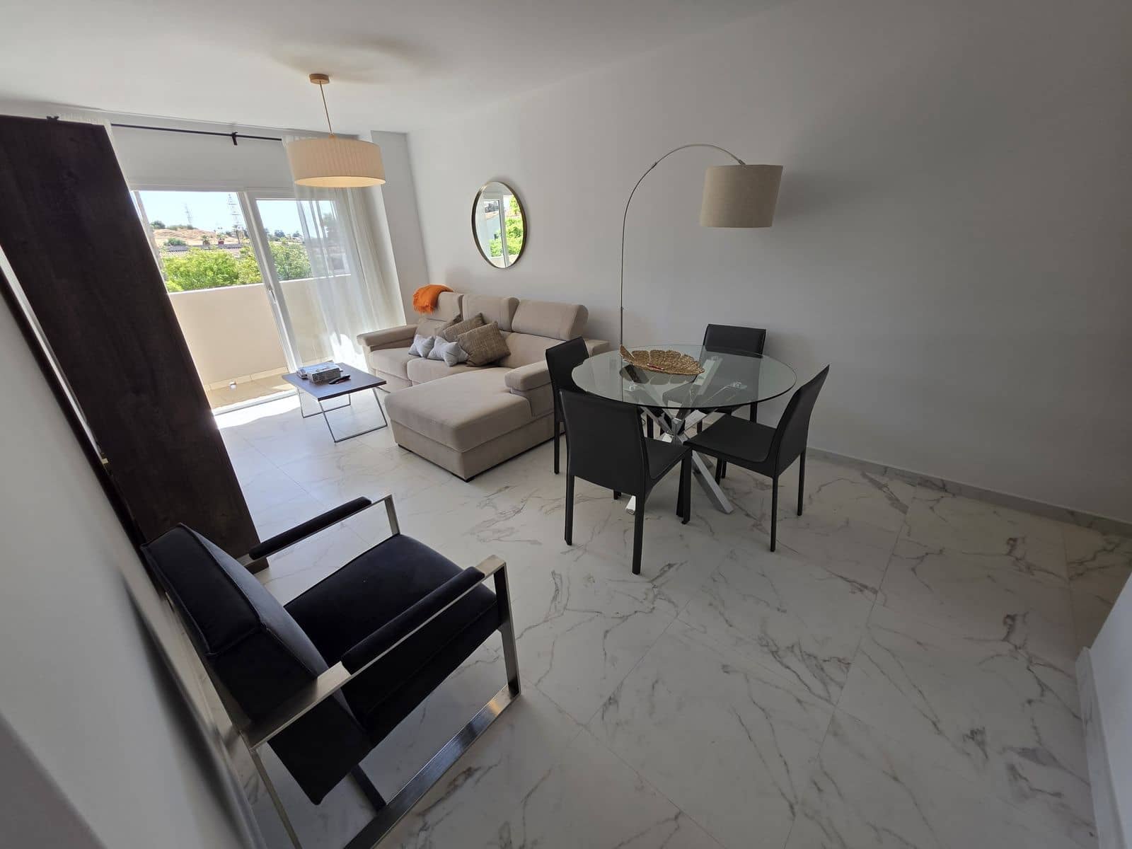 3 bedroom Apartment for sale in Nueva Andalucia - € 385,000 (Ref: 10051483)