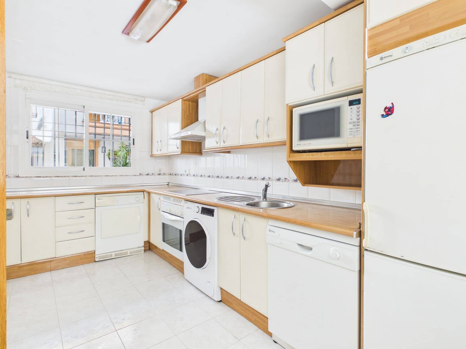 Casa de 4 habitaciones en Marbella en venta - 725.000 € (Ref: 10051484)