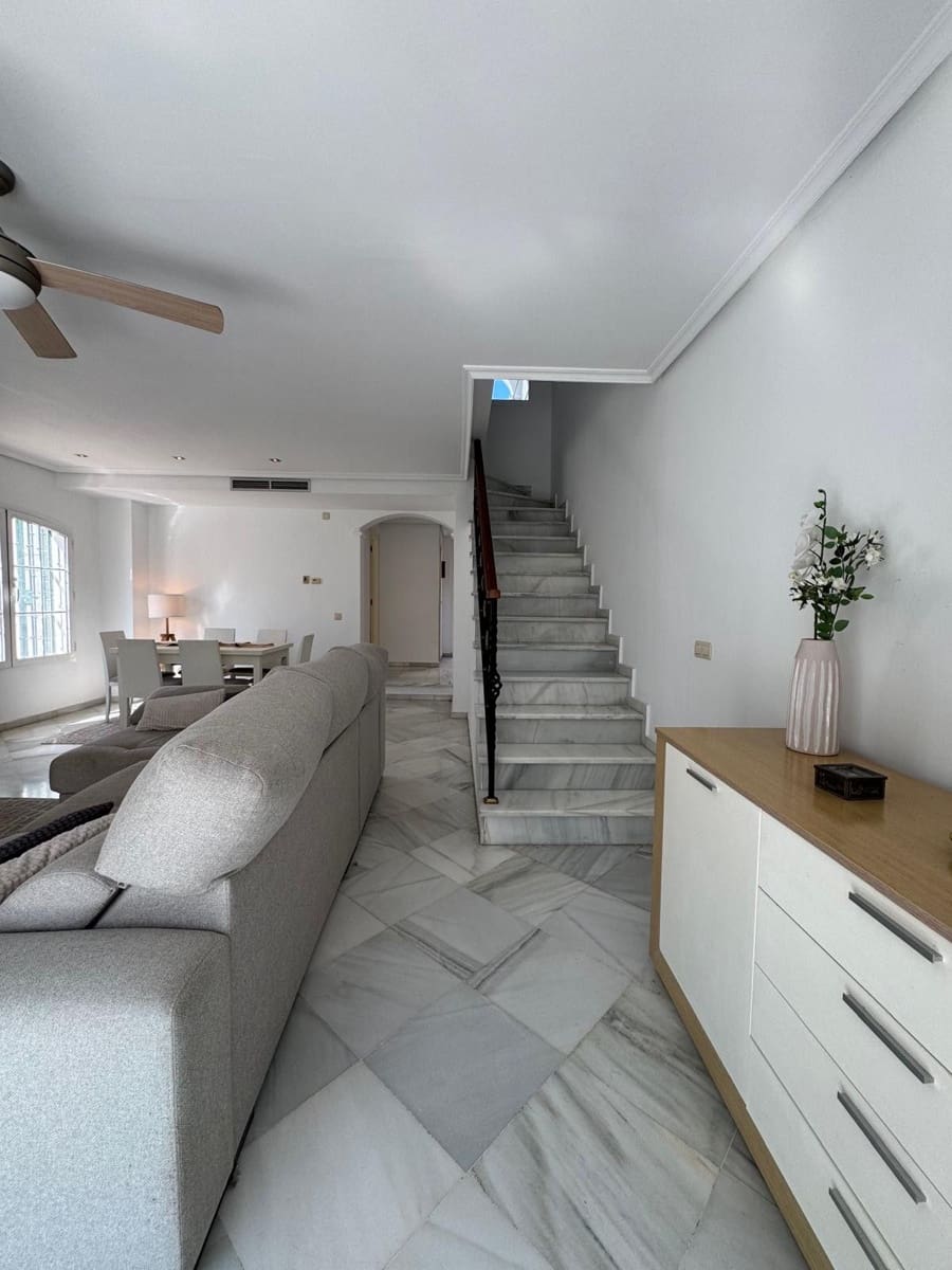 3 soveværelse Byhus til salg i Golden Mile - € 1.450.000 (Ref: 10051490)