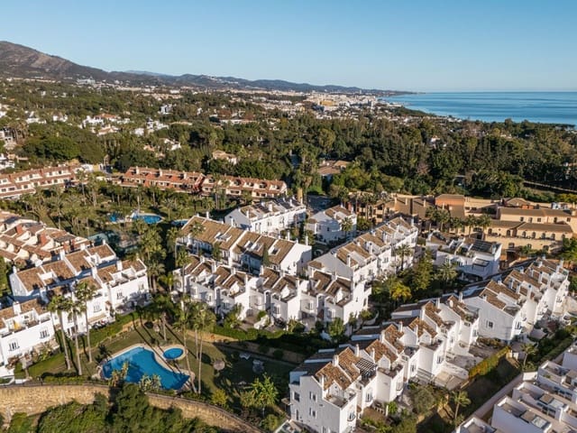 3 soveværelse Byhus til salg i Golden Mile, Marbella - € 1.450.000 (Ref: 10051490)