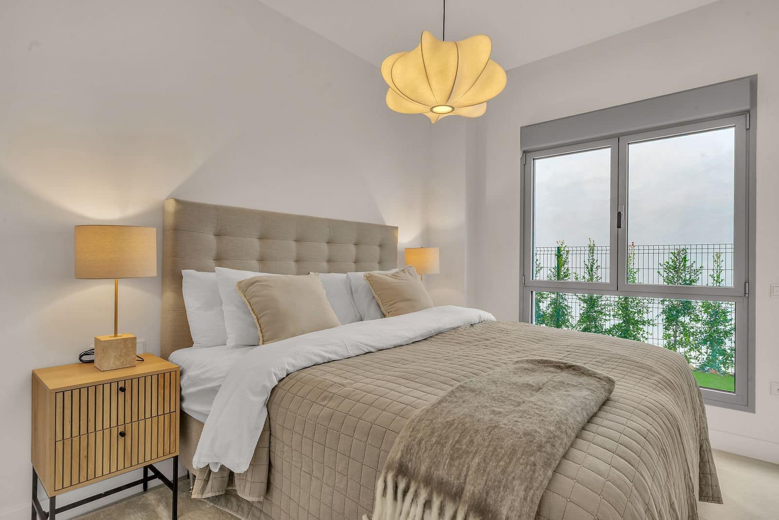 4 bedroom Apartment for sale in Marbella - € 1,695,000 (Ref: 10051492)