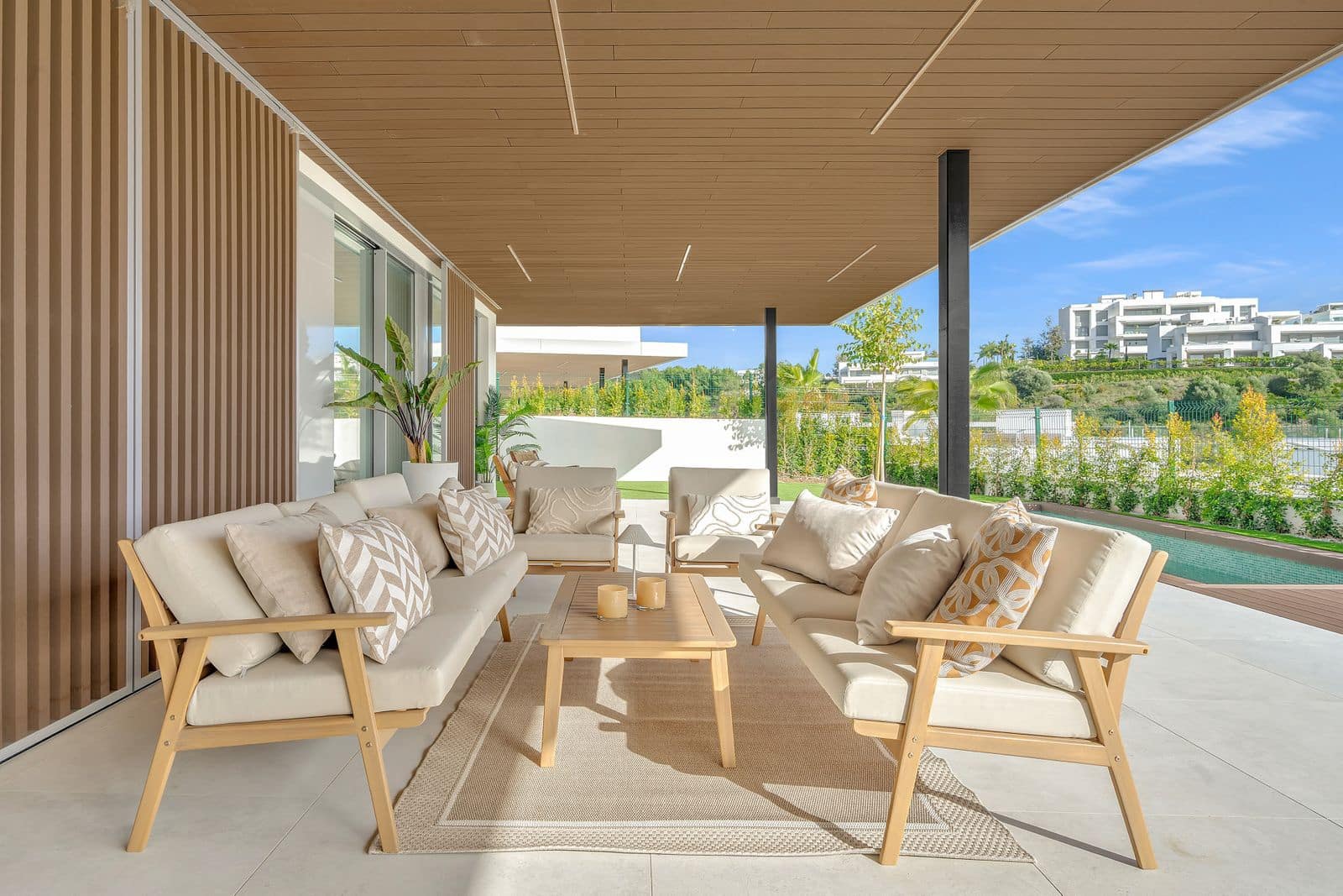 4 bedroom Apartment for sale in Marbella - € 1,695,000 (Ref: 10051492)