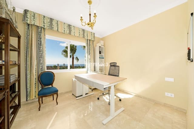 3 Zimmer Apartment zu verkaufen in Elviria, Marbella - 770.000 € (Ref: 10051493)