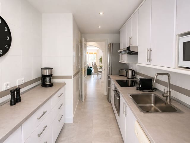 2 quarto Apartamento para venda em Nueva Andalucia, Marbella - 525 000 € (Ref: 10051494)