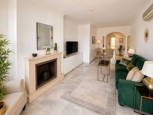 2 quarto Apartamento para venda em Nueva Andalucia, Marbella - 525 000 € (Ref: 10051494)