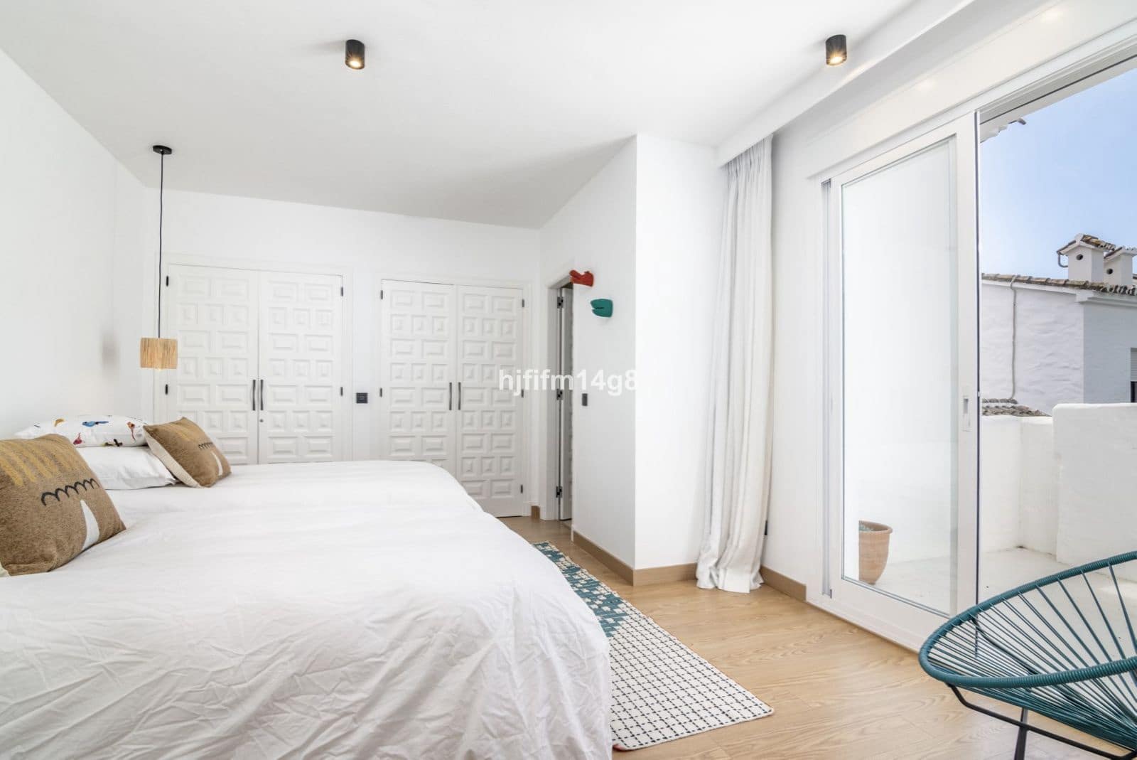 3 makuuhuone Omakotitalo myytävänä paikassa Nueva Andalucia - 875 000 € (Ref: 10051495)