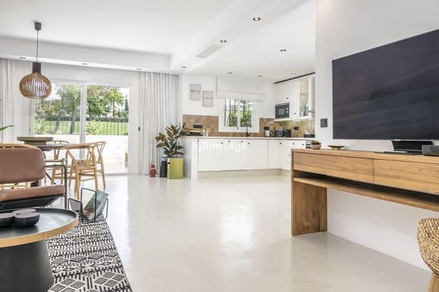 3 makuuhuone Omakotitalo myytävänä paikassa Nueva Andalucia, Marbella - 875 000 € (Ref: 10051495)