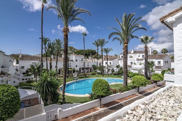 3 makuuhuone Omakotitalo myytävänä paikassa Nueva Andalucia, Marbella - 875 000 € (Ref: 10051495)