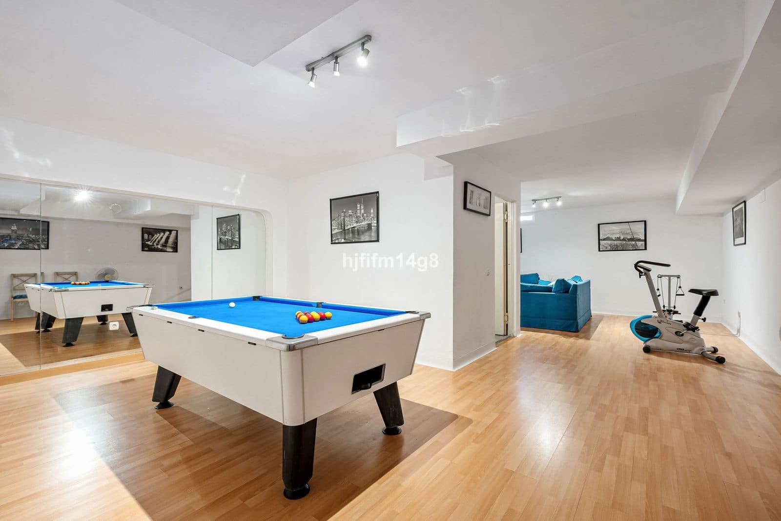3 bedroom Townhouse for sale in Nueva Andalucia - € 825,000 (Ref: 10051496)