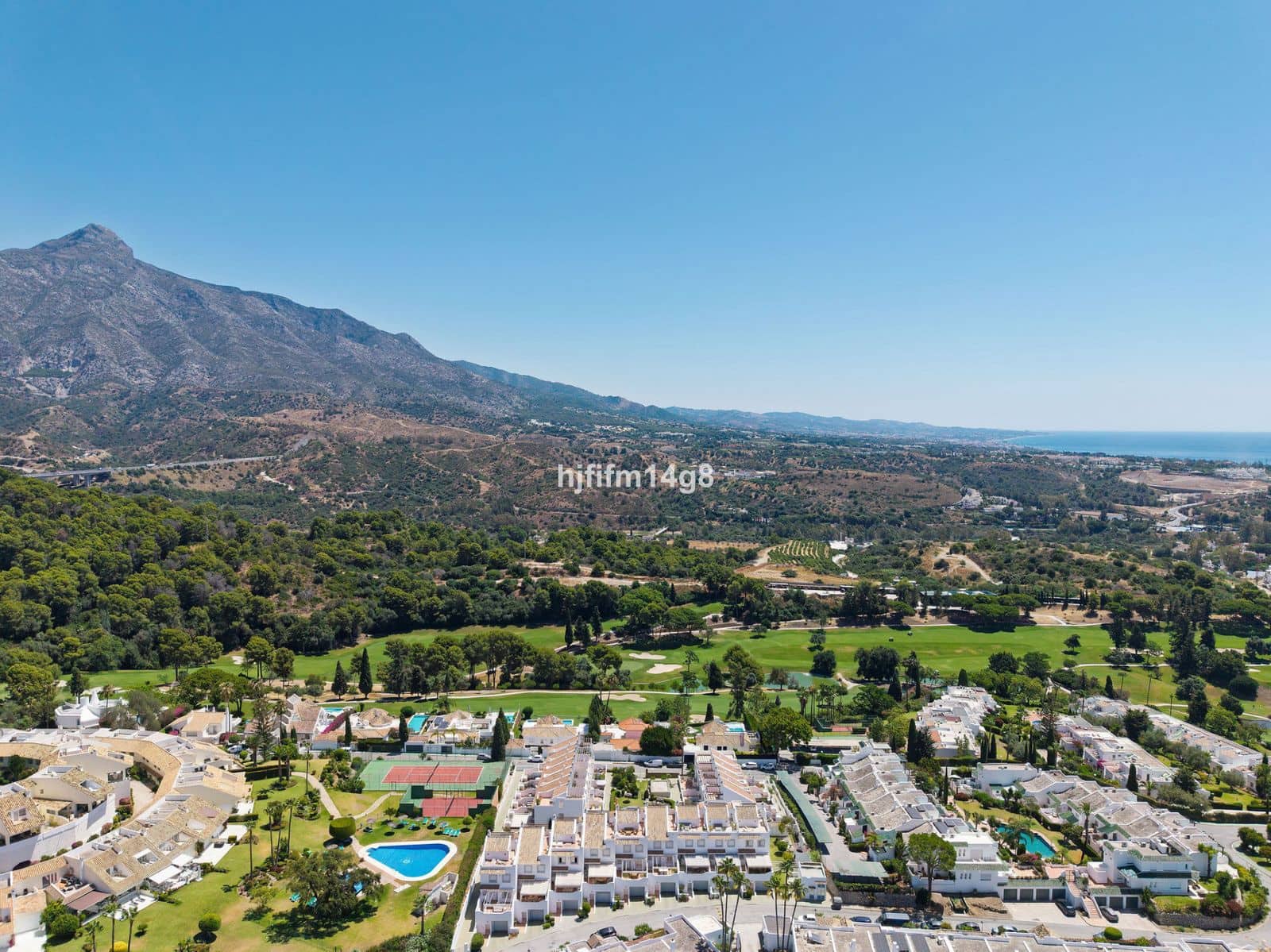 3 bedroom Townhouse for sale in Nueva Andalucia - € 825,000 (Ref: 10051496)