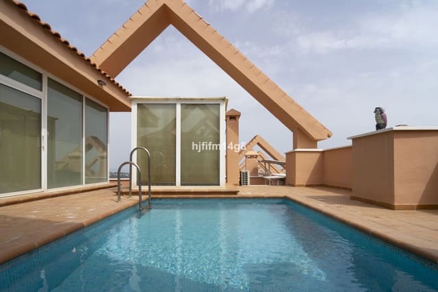 4 sovrum Takvåning till salu i Nueva Andalucia, Marbella - 1 950 000 € (Ref: 10051497)