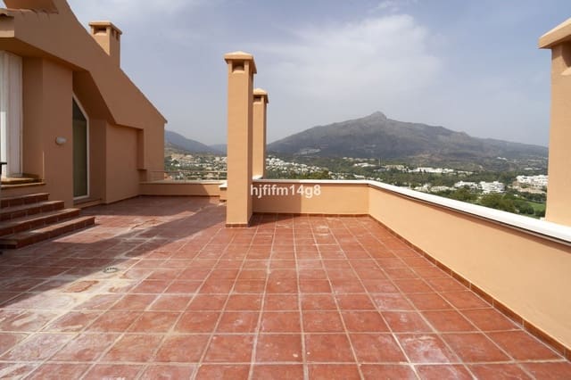 4 sovrum Takvåning till salu i Nueva Andalucia, Marbella - 1 950 000 € (Ref: 10051497)