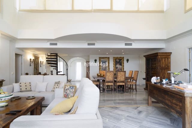 4 sovrum Takvåning till salu i Nueva Andalucia, Marbella - 1 950 000 € (Ref: 10051497)