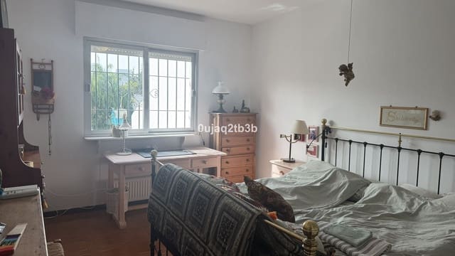 2 soverom Leilighet til salgs i Nueva Andalucia, Marbella - € 580 000 (Ref: 10051499)