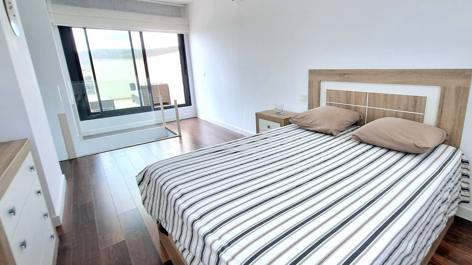 4 sypialnia Dom blizniak na sprzedaż w Manilva - 595 000 € (Ref: 10051501)