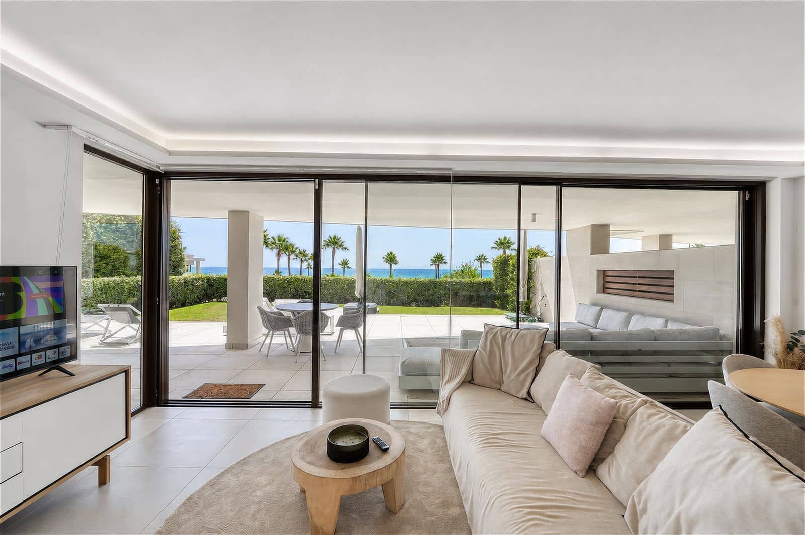 3 slaapkamer Appartement te koop in Estepona - € 1.850.000 (Ref: 10051503)