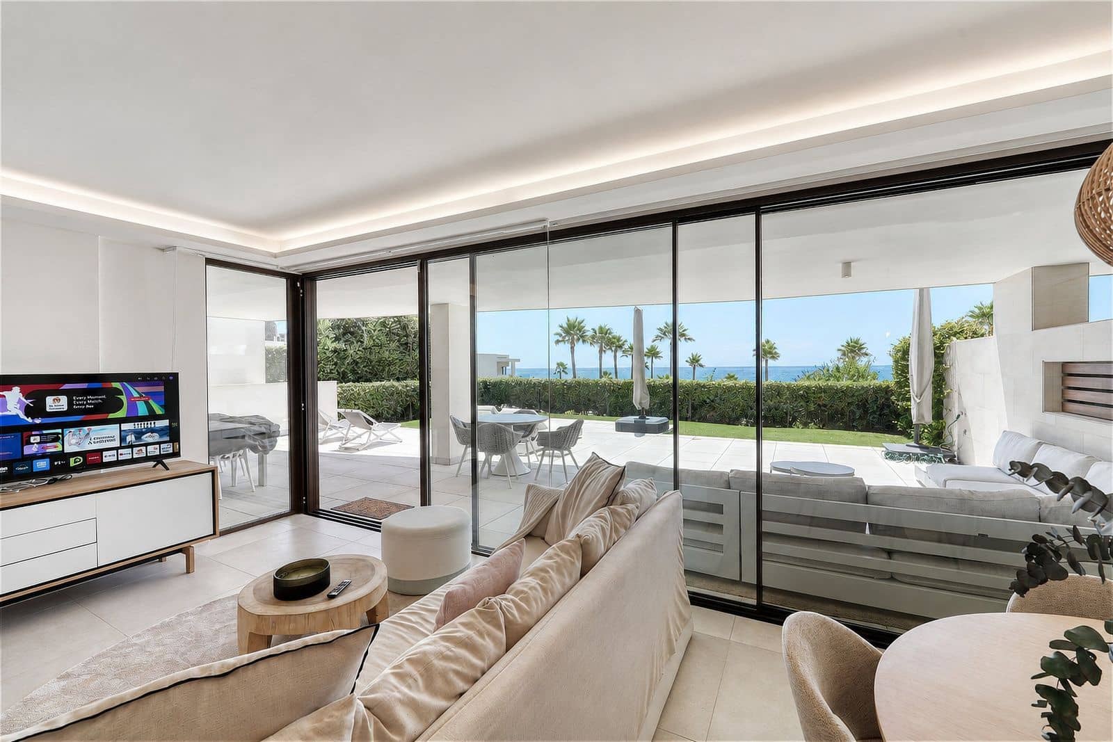 3 slaapkamer Appartement te koop in Estepona - € 1.850.000 (Ref: 10051503)