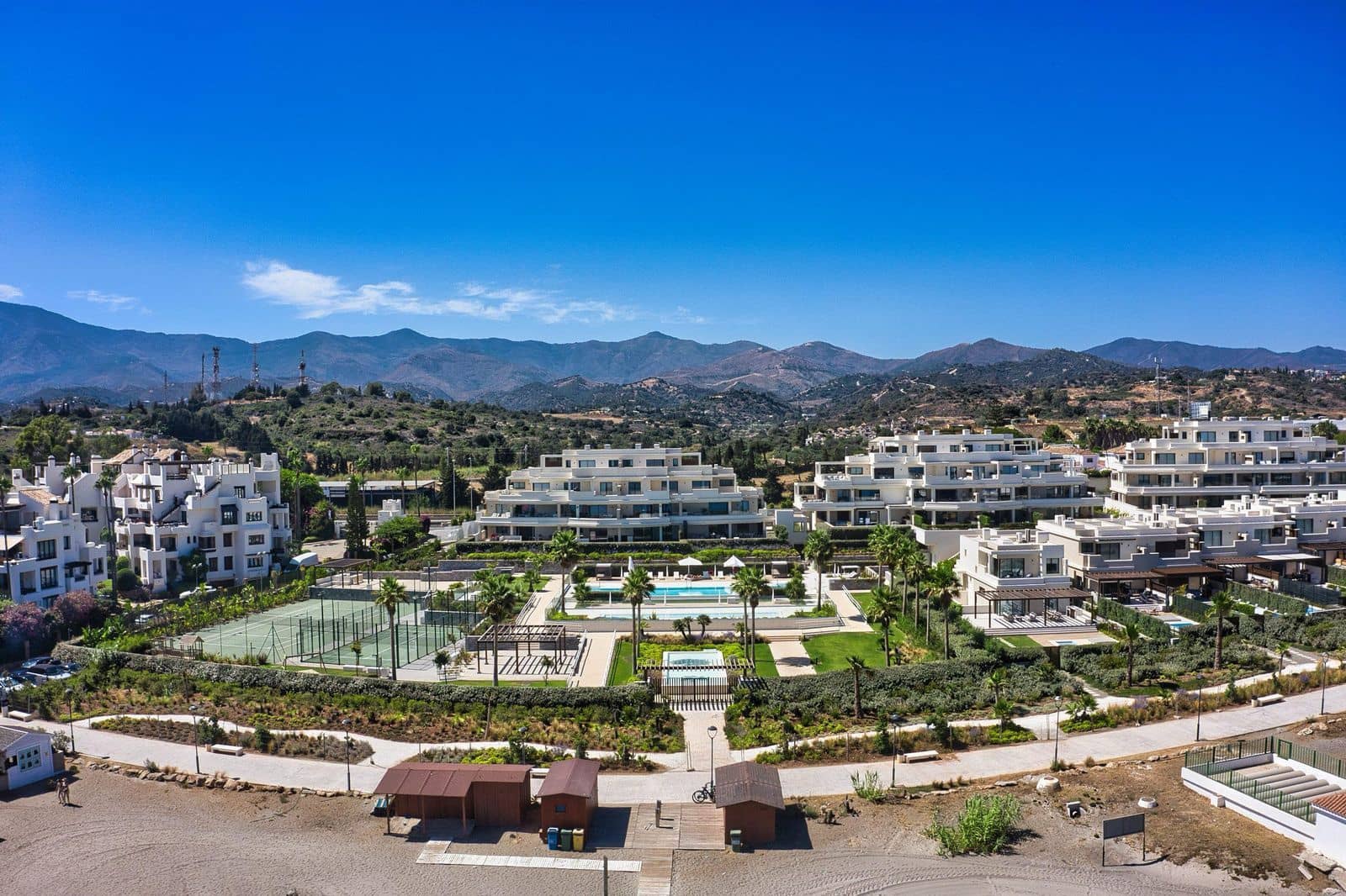 3 slaapkamer Appartement te koop in Estepona - € 1.850.000 (Ref: 10051503)