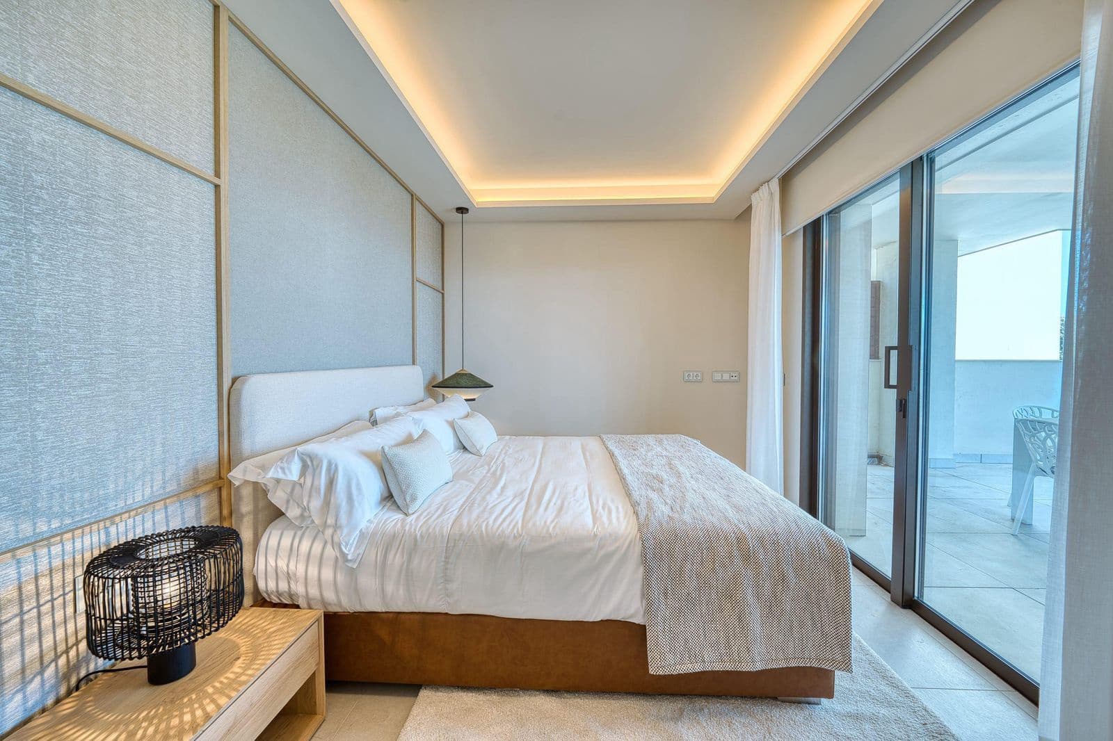 3 slaapkamer Appartement te koop in Estepona - € 1.850.000 (Ref: 10051503)
