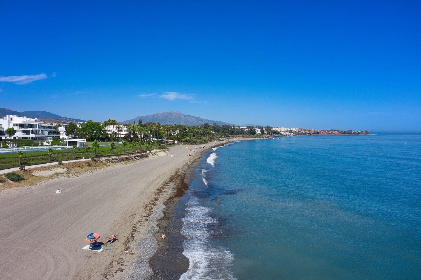 3 slaapkamer Appartement te koop in Estepona - € 1.850.000 (Ref: 10051503)