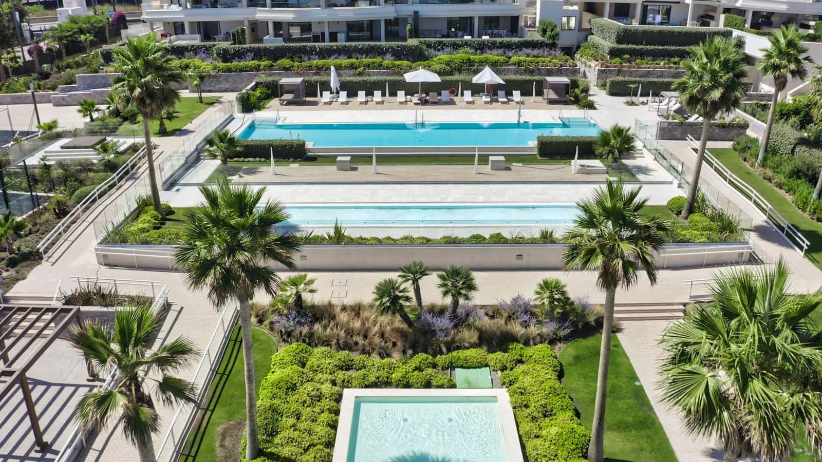 3 slaapkamer Appartement te koop in Estepona - € 1.850.000 (Ref: 10051503)