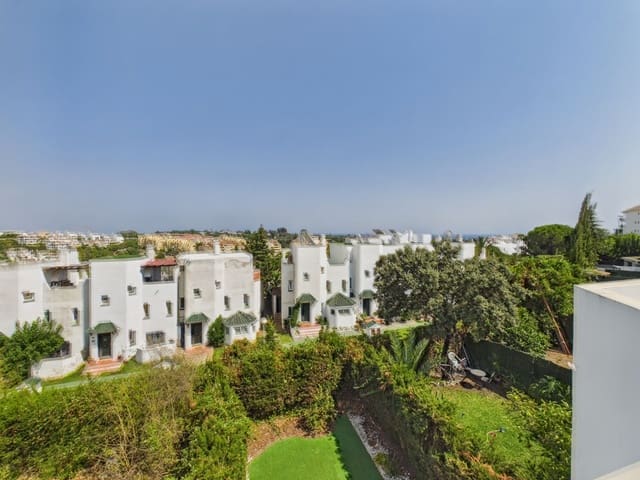 4 chambre Maison de Ville à vendre à Selwo, Estepona - 699 000 € (Ref: 10051504)