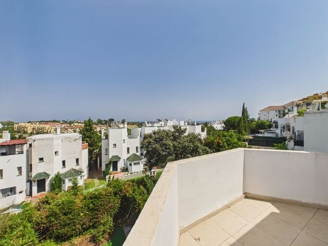4 chambre Maison de Ville à vendre à Selwo, Estepona - 699 000 € (Ref: 10051504)
