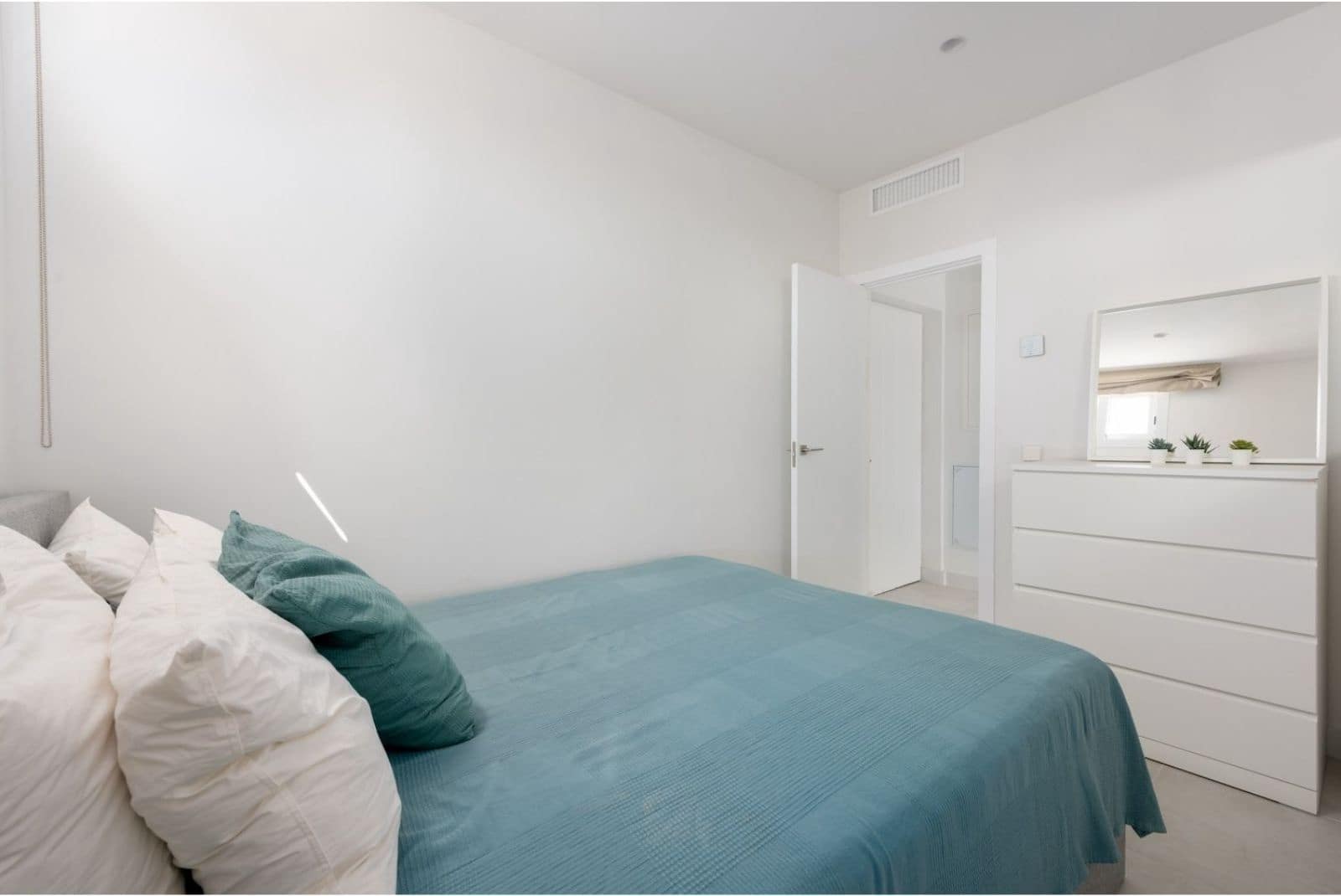 2 Zimmer Penthouse zu verkaufen in Puerto Banus - 875.000 € (Ref: 10051505)