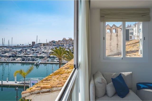 2 Zimmer Penthouse zu verkaufen in Puerto Banus, Marbella - 875.000 € (Ref: 10051505)