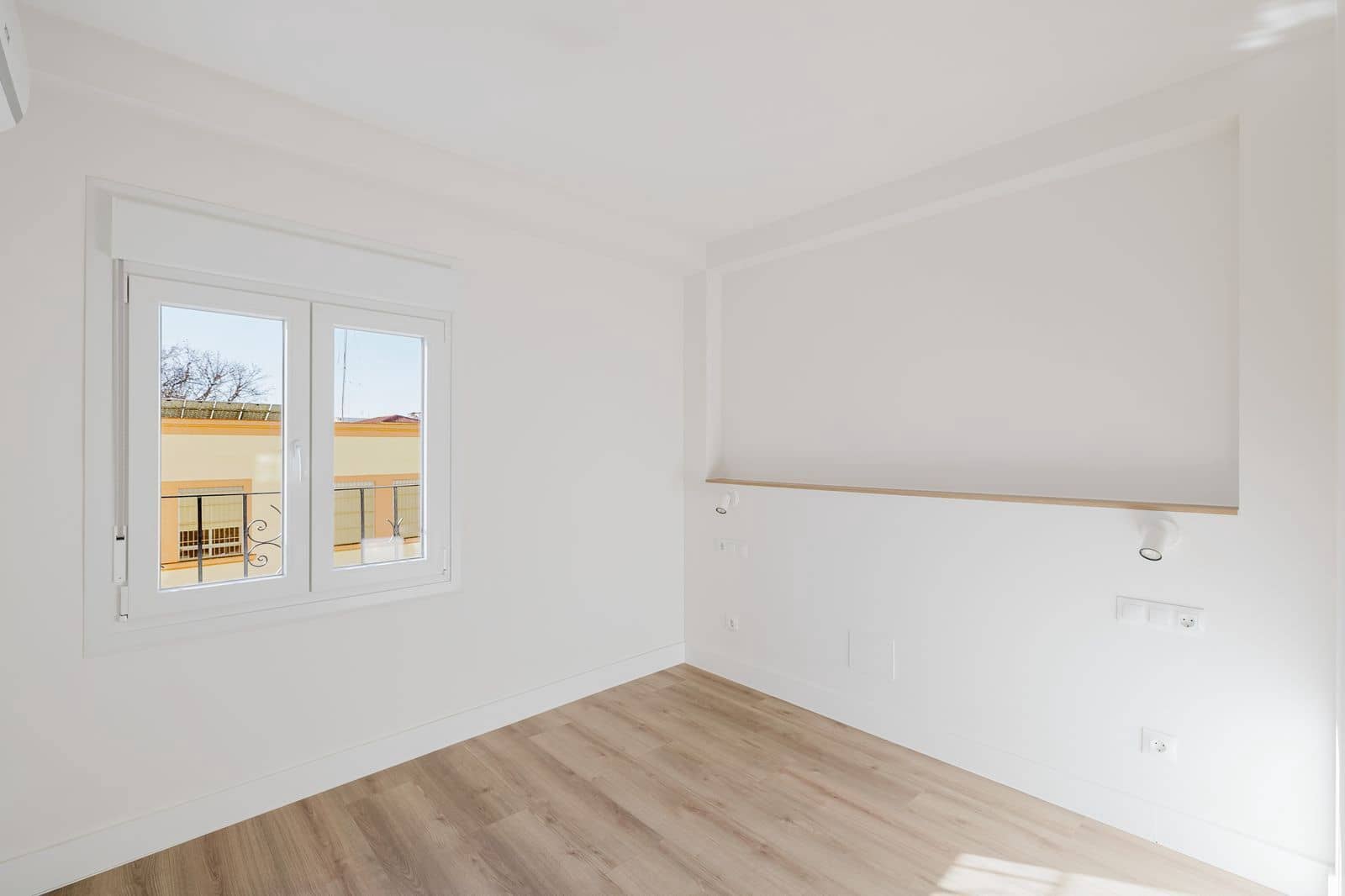 2 bedroom Apartment for sale in Malaga city - € 299,500 (Ref: 10051507)