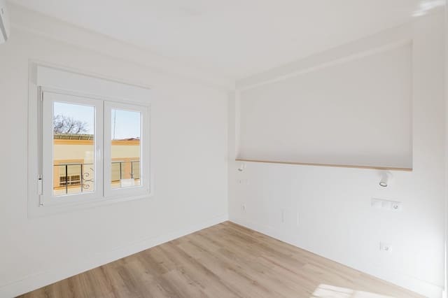 2 bedroom Apartment for sale in Málaga city - € 299,500 (Ref: 10051507)