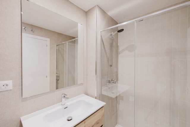 2 bedroom Apartment for sale in Málaga city - € 299,500 (Ref: 10051507)