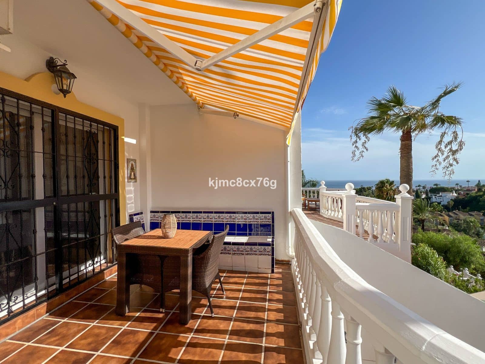 4 bedroom Townhouse for sale in Calahonda - € 690,000 (Ref: 10051508)