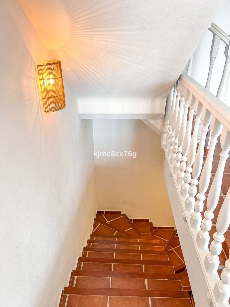4 bedroom Townhouse for sale in Calahonda - € 690,000 (Ref: 10051508)