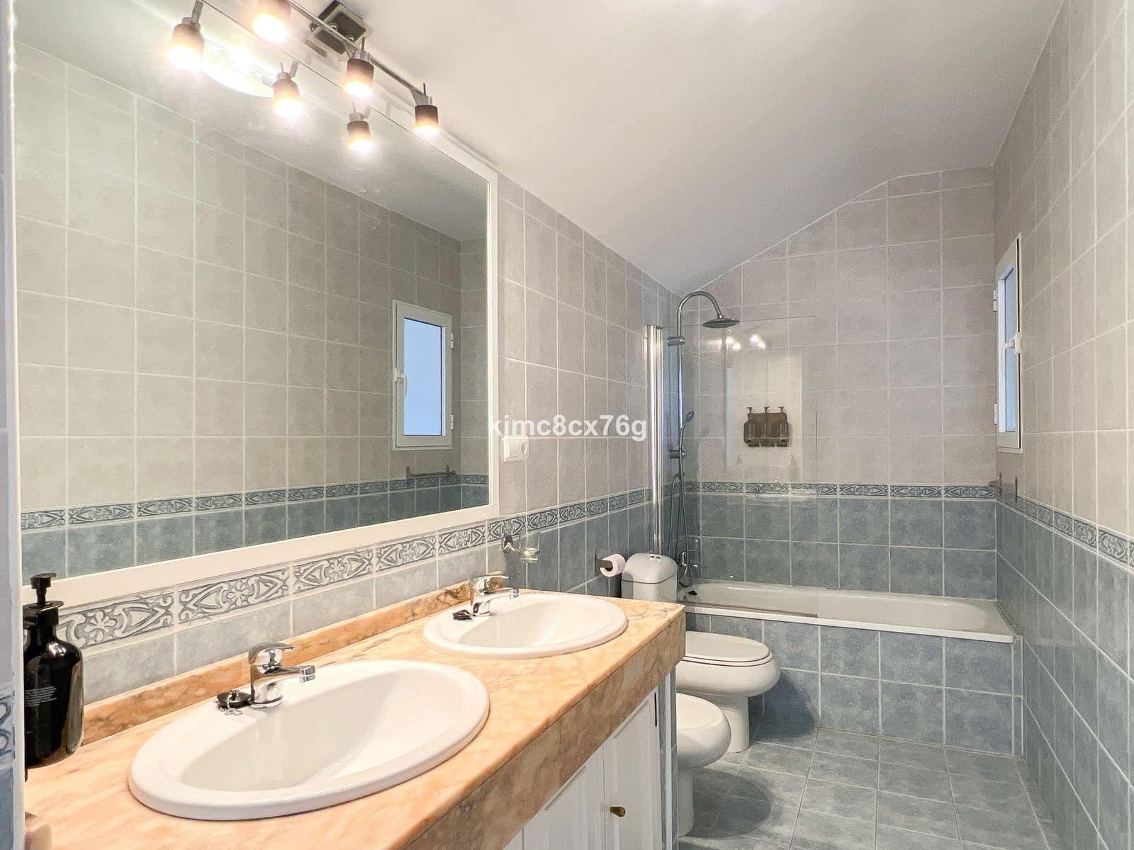 4 bedroom Townhouse for sale in Calahonda - € 690,000 (Ref: 10051508)