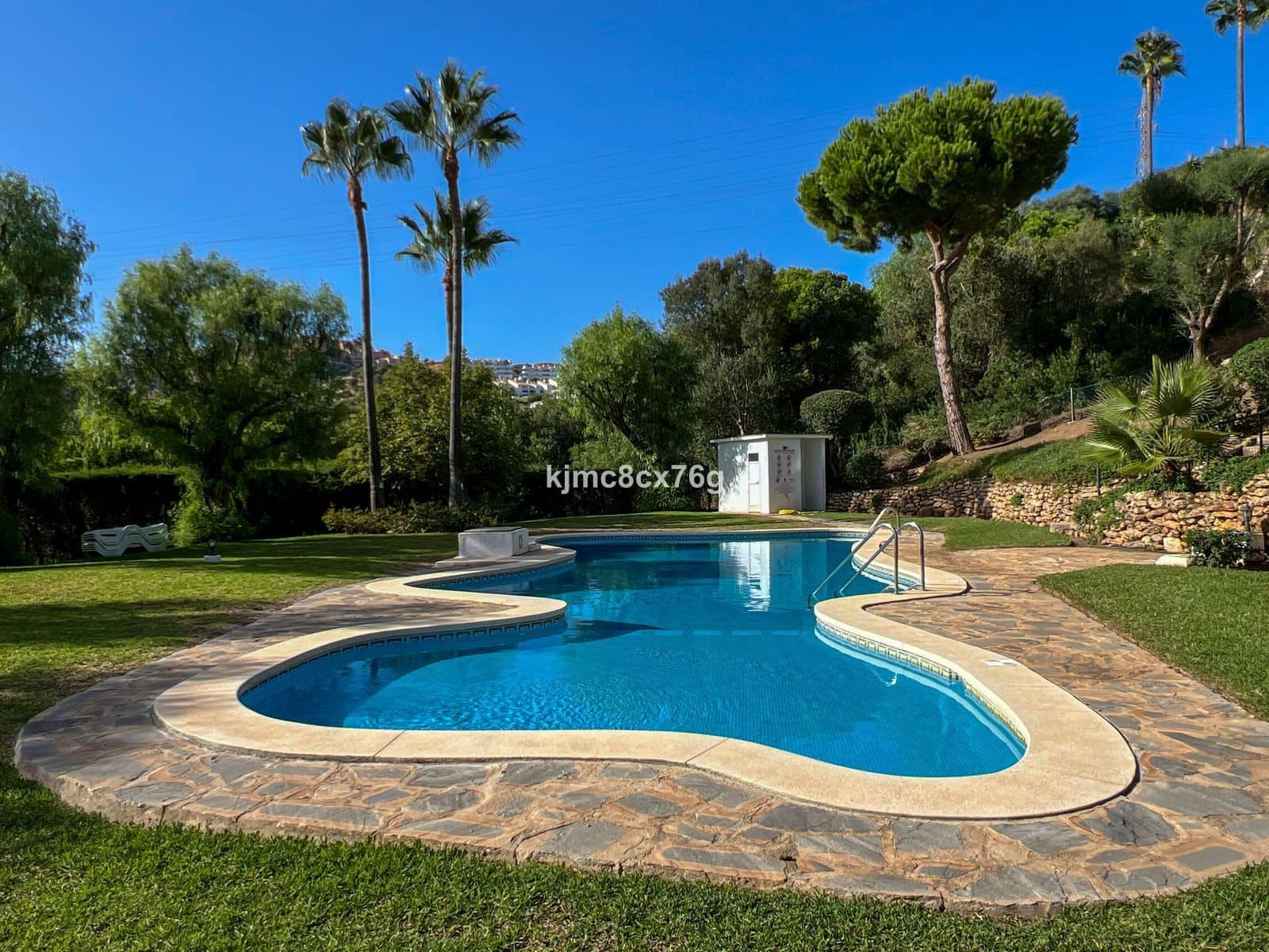 4 bedroom Townhouse for sale in Calahonda - € 690,000 (Ref: 10051508)