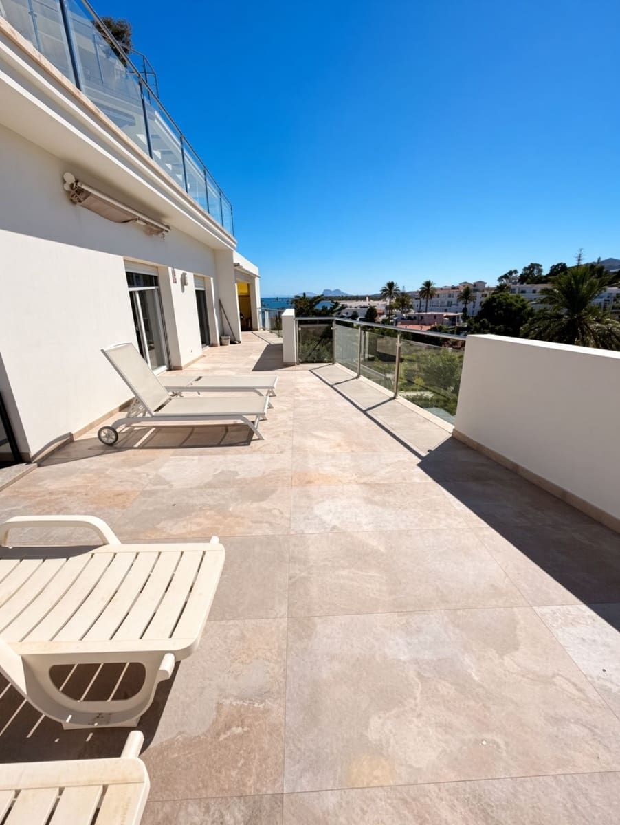 1 sovrum Lägenhet till salu i Torreguadiaro - 450 000 € (Ref: 10051510)