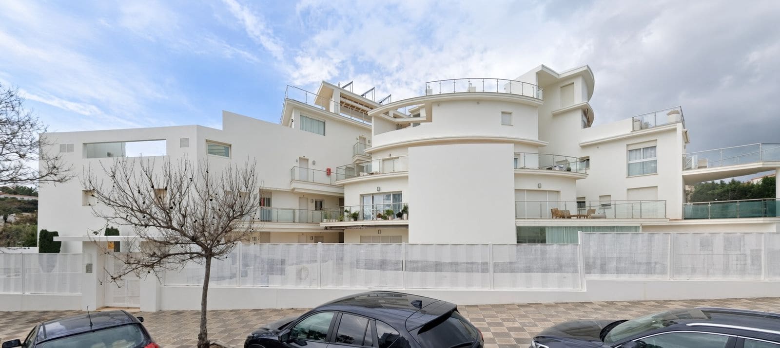 1 sovrum Lägenhet till salu i Torreguadiaro - 450 000 € (Ref: 10051510)