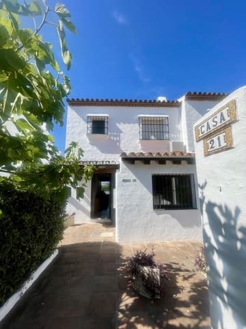 Pareado de 3 habitaciones en La Duquesa / Puerto de la Duquesa, Manilva en venta - 395.000 € (Ref: 10051511)