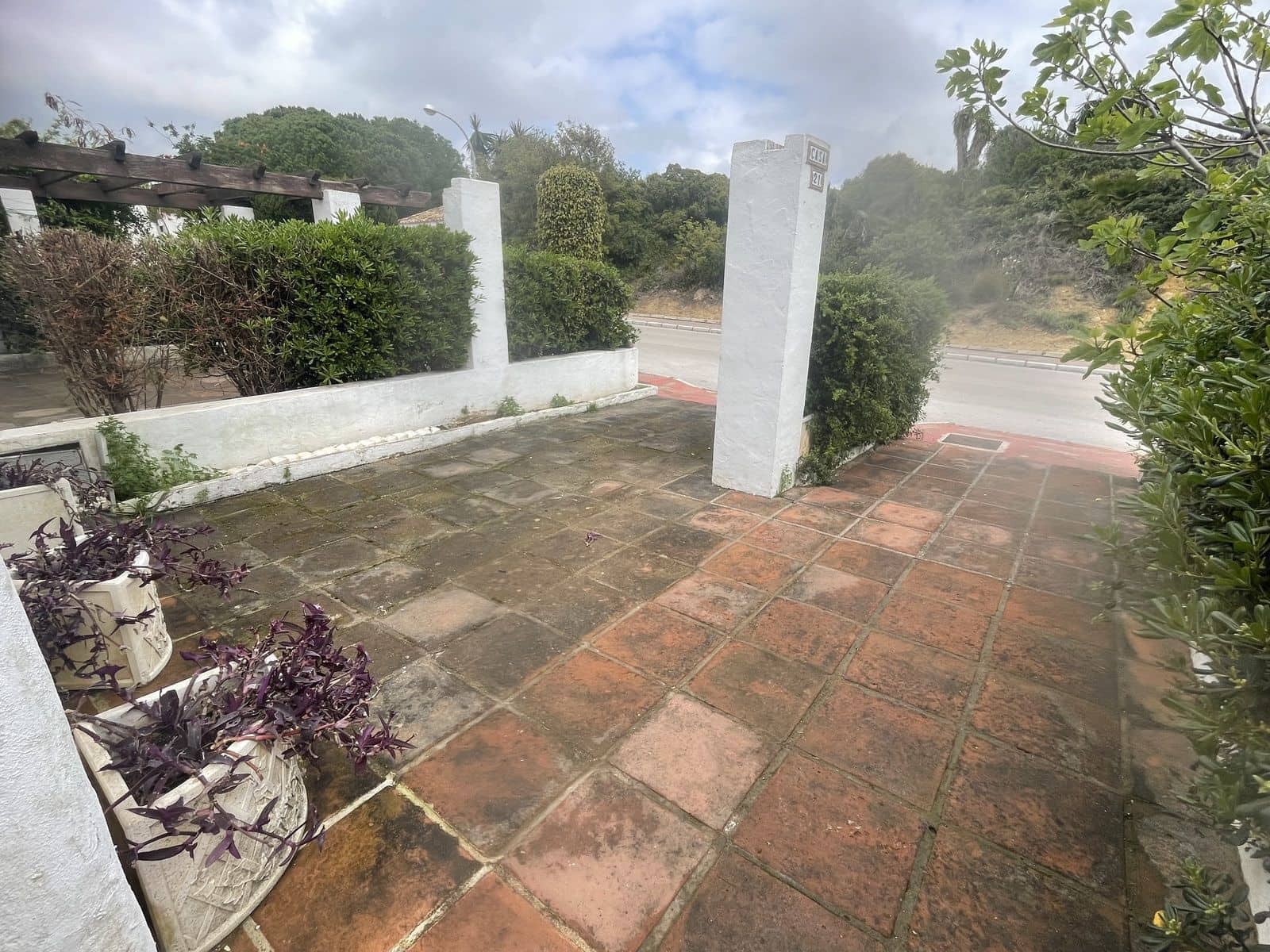 3 bedroom Semi-detached Villa for sale in La Duquesa / Puerto de la Duquesa - € 395,000 (Ref: 10051511)