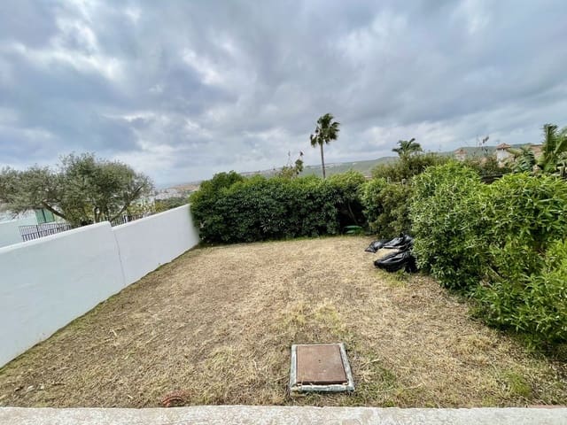Pareado de 3 habitaciones en La Duquesa / Puerto de la Duquesa, Manilva en venta - 395.000 € (Ref: 10051511)