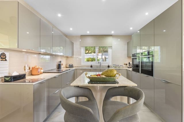 4 sovrum Villa till salu i Mijas Costa, Mijas - 1 295 000 € (Ref: 10051513)